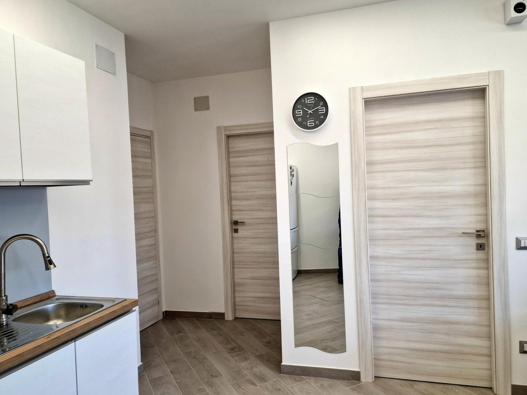 Tower Apartments Terracina Exterior foto